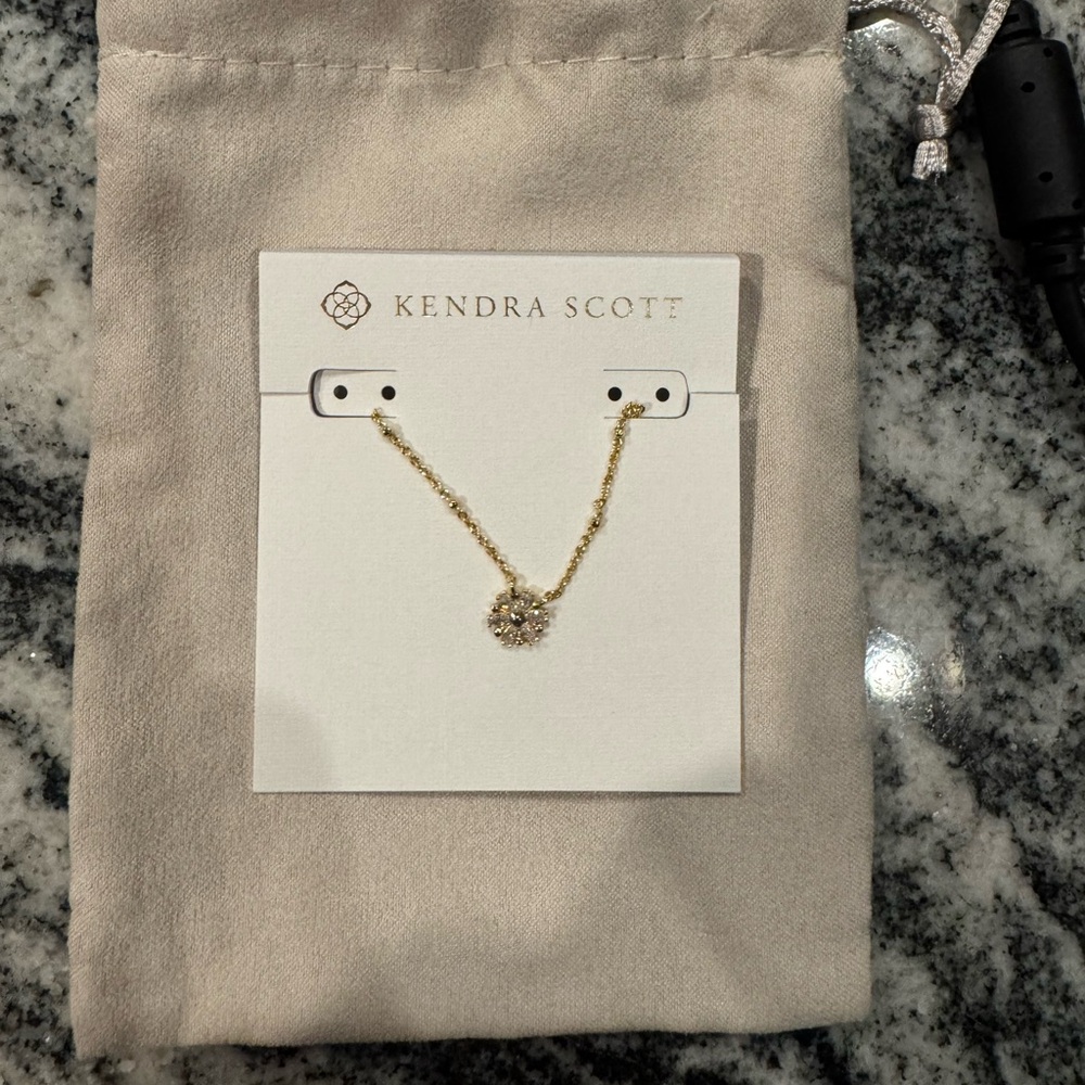 Kendra Scott Gold Pendant Necklace